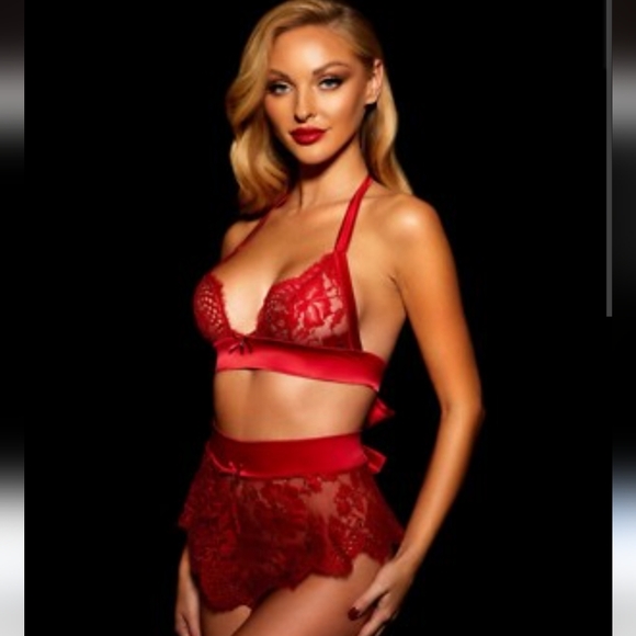 Honey Birdette Other - Honey Birdette Polly Red gift set